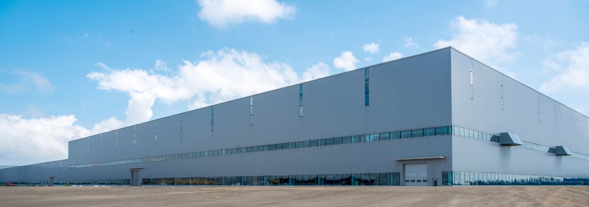 大型工場の外観