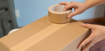 段ボールとガムテープ